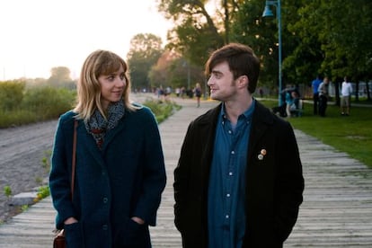 Daniel Radcliffe y Zoe Kazan en &#039;M&aacute;s que amigos&#039;