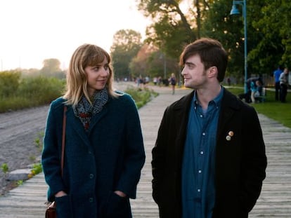 Daniel Radcliffe y Zoe Kazan en &#039;M&aacute;s que amigos&#039;