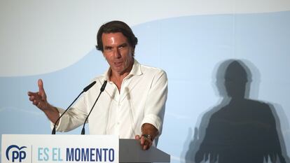 El expresidente Aznar, en un mitin del PP en Málaga el pasado 14 de julio.