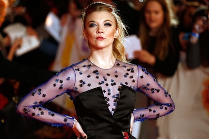 Natalie Dormer, conocida por Juego de Tronos y Los Juegos del Hambre:  "Hace 230 años en Reino Unido una mujer era propiedad de su marido. Esto es algo que las veinteañeras deberían considerar antes de criticar al feminismo en Twitter. La mayoría de chicas van por la calle tuiteando y comprando ropa por la app de Net-a-porter sin tener ni idea del poco tiempo que ha pasado desde que conseguimos la igualdad".