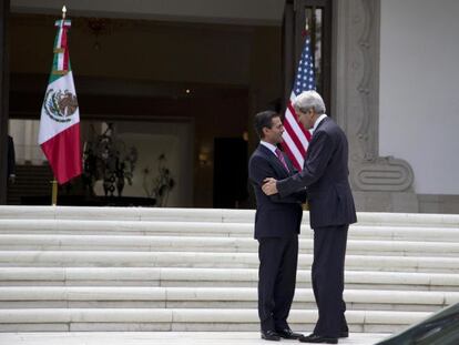 Kerry saluda a Pe&ntilde;a Nieto este mi&eacute;rcoles en la Ciudad de M&eacute;xico