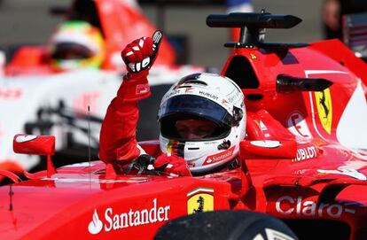 Vettel celebra su victoria en Budapest.