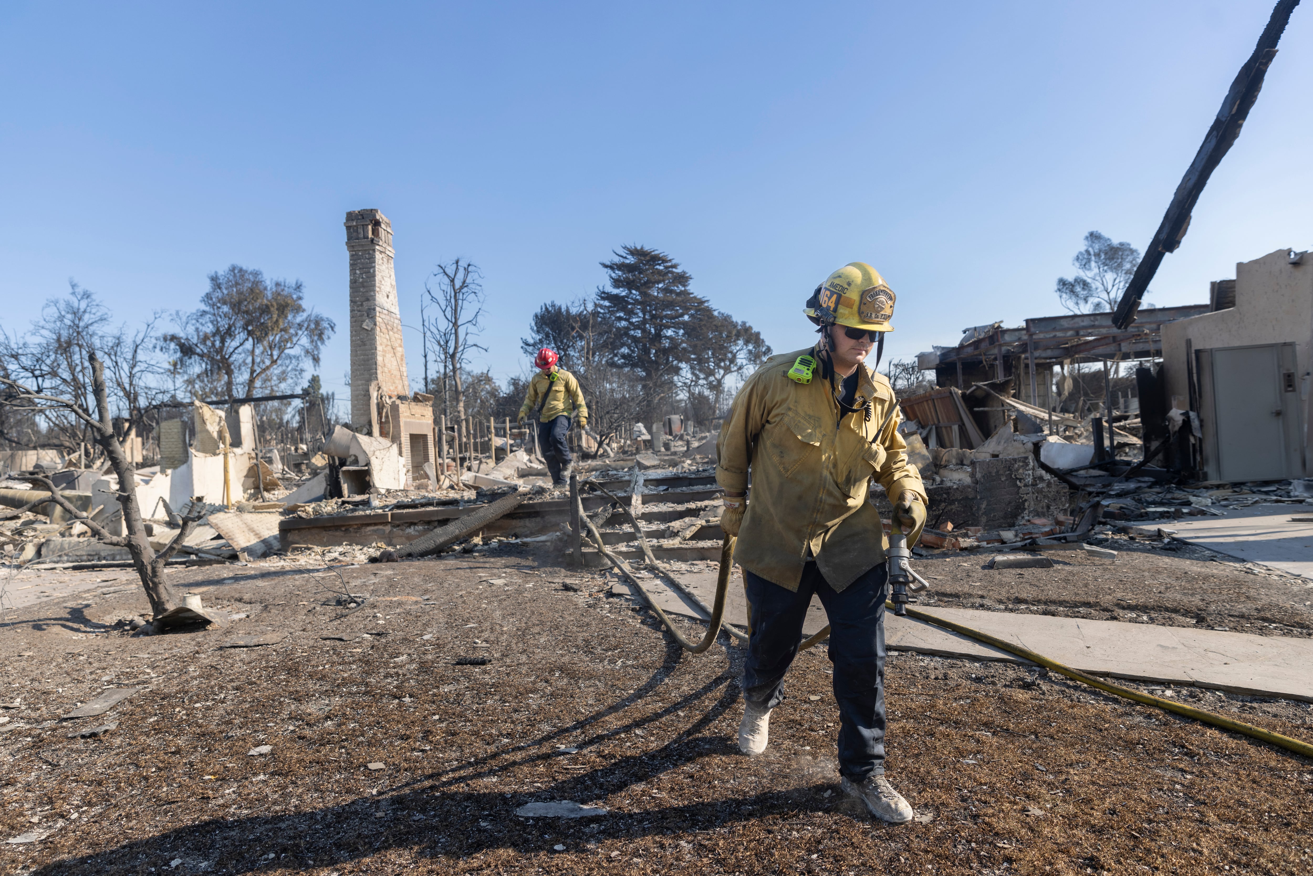 Los incendios de California también calientan los bulos y la discriminación en redes