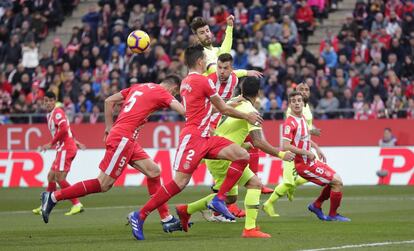 Gerard Piqué durante el encuentro de Liga entre el Girona y el FC Barcelona.