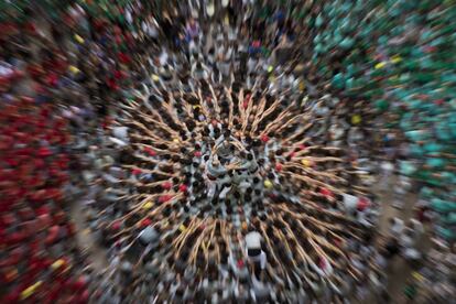 Actuación de los Castellers de Sants.