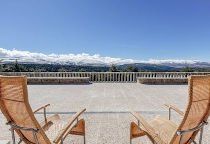 La terraza del parador de Gredos, desde la que se celebran las jornadas de observación de las estrellas por la noche.