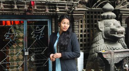 Urmila fue víctima de la tradición kamalari, una práctica que lleva al tráfico de menores en las zonas rurales de Nepal. 