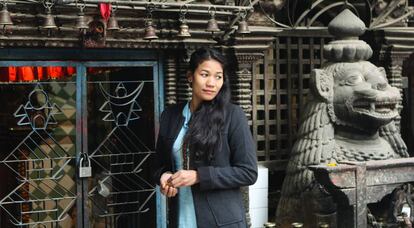 Urmila fue víctima de la tradición kamalari, una práctica que lleva al tráfico de menores en las zonas rurales de Nepal.