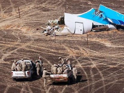 Restos del avión ruso A321 encontrados en la región de El Sinaí, el 1 de octubre de 2015.
