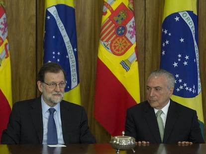 Michel Temer y Mariano Rajoy durante declaraciones a la prensa en Brasilia.