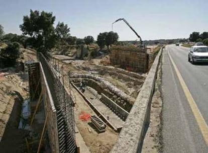 Aspecto de las obras del desdoblamiento en las inmediaciones del río Perales.