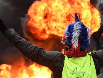 Um 'colete amarelo' durante protesto em Burdeos, em 29 de dezembro.