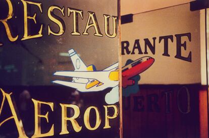 'Aeropuerto, Microcentro', 1988.