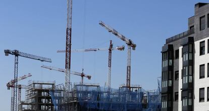 Viviendas en construcción en el barrio de Villaverde, Madrid.