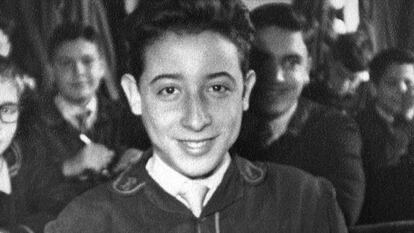 Una imagen del humorista Eugenio en su infancia, que rescata el documental de 'Imprescindibles'.