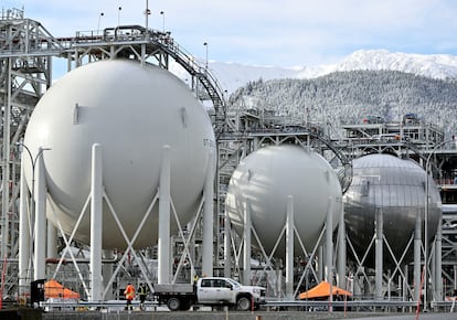 Una planta de licuefacción de gas, para exportarlo por barco, en Kitimat (Canadá).