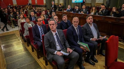 Los doce líderes independentistas acusados por el proceso soberanista catalán en el banquillo del Tribunal Supremo.