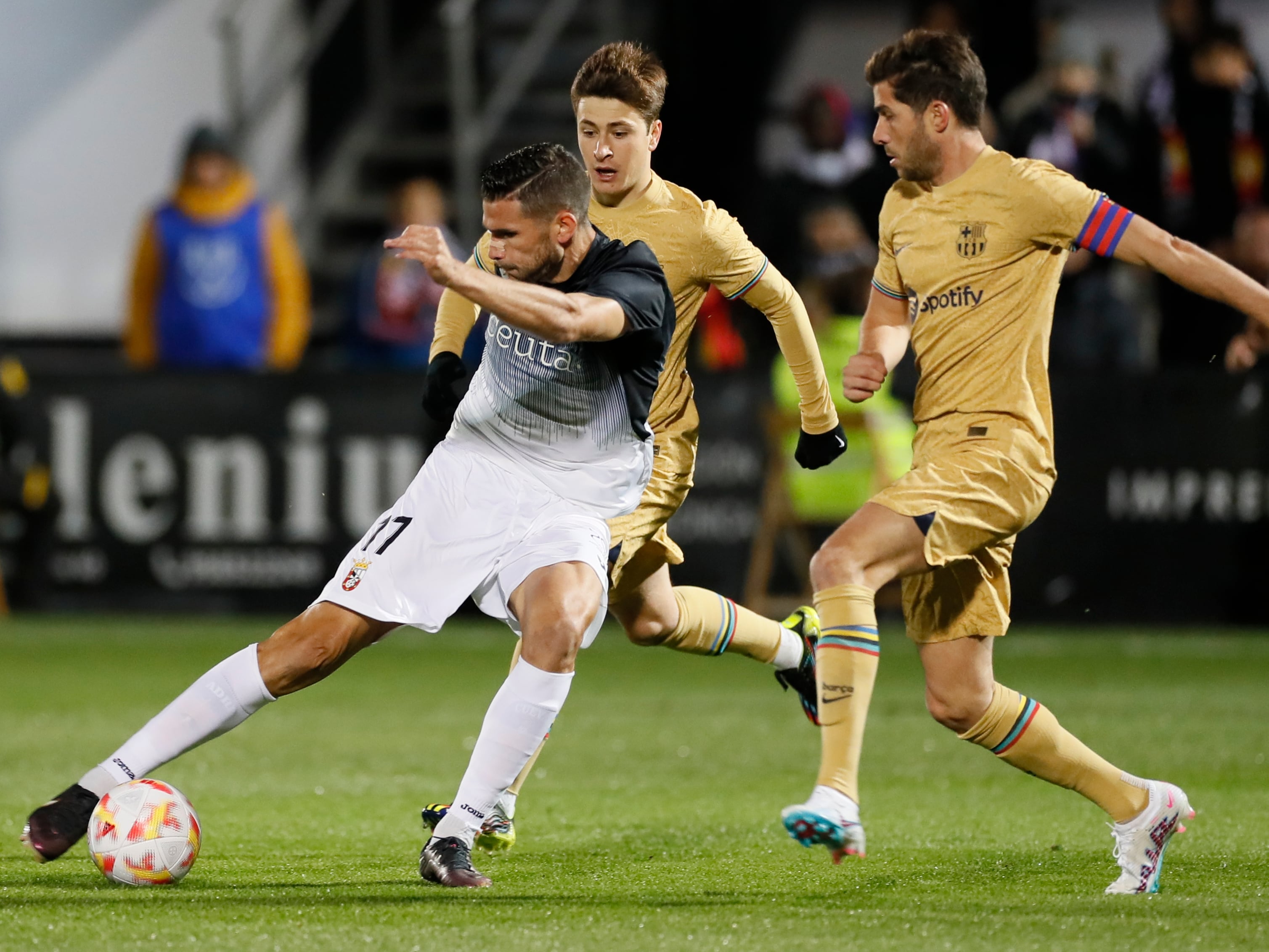 Fútbol 1, Polarización 0
