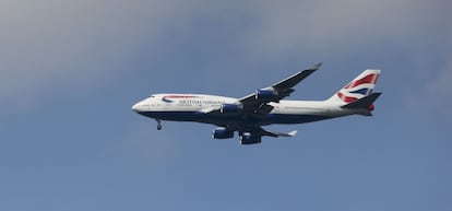 Las aerol&iacute;neas caen en Bolsa con fuerza ante la amenaza terrorista.