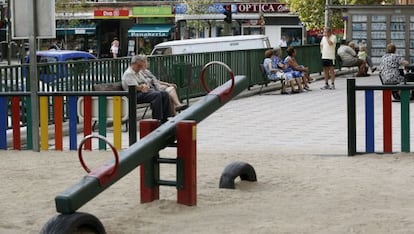 Parque en la calle de Gomeznarro, en Hortaleza, en el que fue secuestrada la niña de origen dominicano.