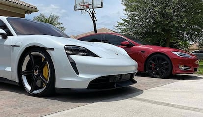 Porsche Taycan Turbo S y Tesla Model S.