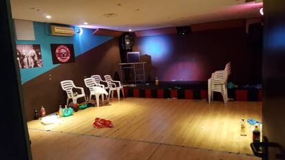 Interior de la sala de Carabanchel donde estaban los jóvenes.