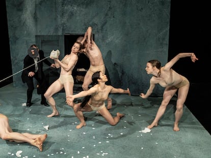 Imagen del espectáculo de danza 'The Ministry of Unresolved Feelings', de la compañía noruega Jo Strømgren.