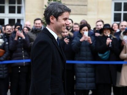 El nuevo primer ministro de Francia, Gabriel Attal, a su llegada al Palacio del Elíseo, este martes.