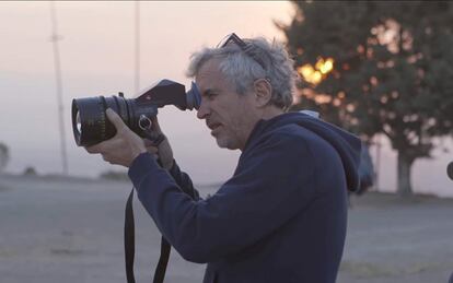 Alfonso Cuarón, durante a rodagem do filme 'Roma'.