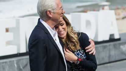 Richard Gere and Alejandra Silva in 2016.