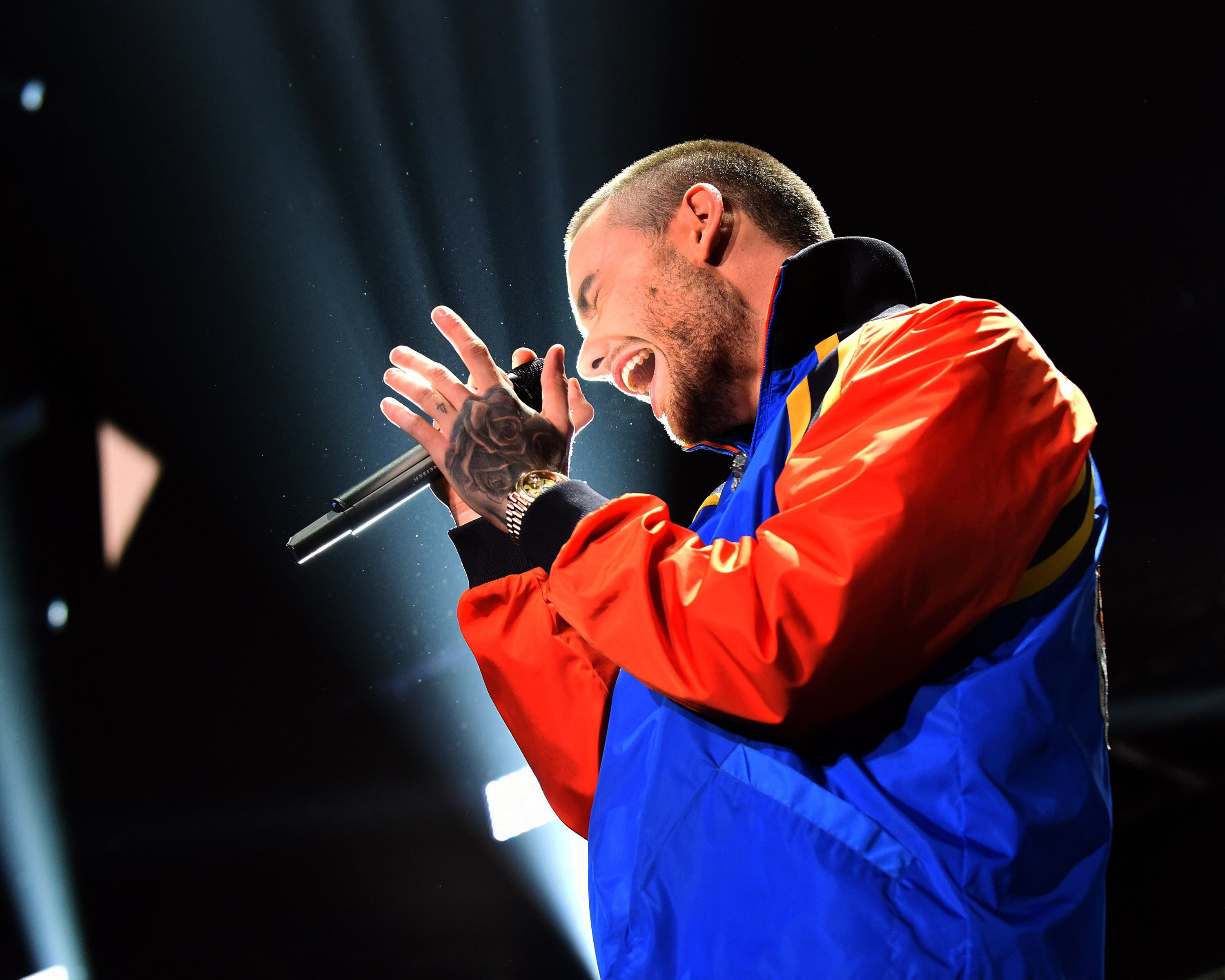 Actrices, políticos, cantantes… estos son algunos de los famosos que nos dejaron este año