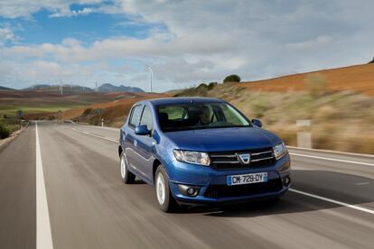 Dacia ha conseguido colocar su modelo Sandero, entre los más vendidos por segundo año, en esta ocasión como cuarto de la lista. Se han vendido 31.130 unidades de este vehículo.