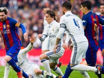 El clásico de la Liga española Barça-Madrid disputado en el Camp Nou la pasada temporada.