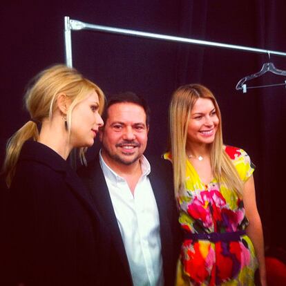 Claire Danes junto a Narciso Rodríguez en el backstage.