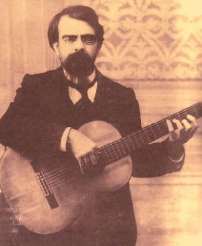 El músico valenciano Francisco Tárrega (1852-1909).