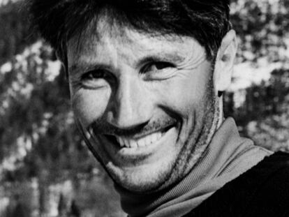Walter Bonatti, tras culminar su ascensión de la cara norte del monte Cervino, en 1965.