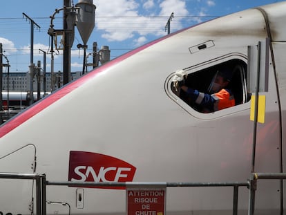 Un tren TGV de SNCF.