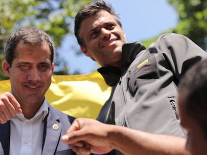 Juan Guaidó y Leopoldo López el 30 de abril de 2019 en Caracas.