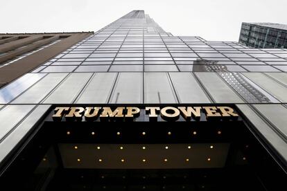 La entrada de la Torre Trump de Nueva York, donde trabajaba y vivía el ahora presidente