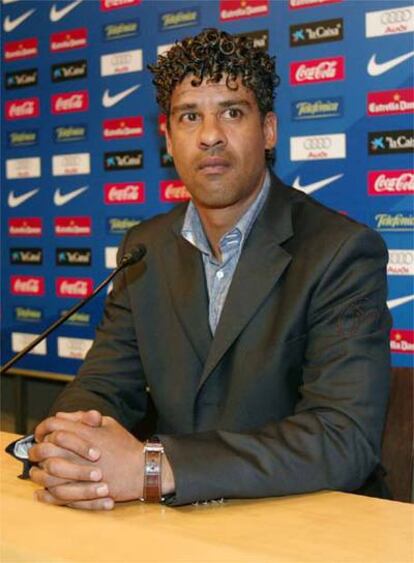 Frank Rijkaard, entrenador del FC Barcelona