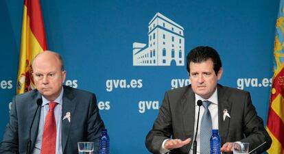 M&aacute;ximo Buch y Jos&eacute; C&iacute;scar, en la rueda de prensa posterior al pleno del Consell.