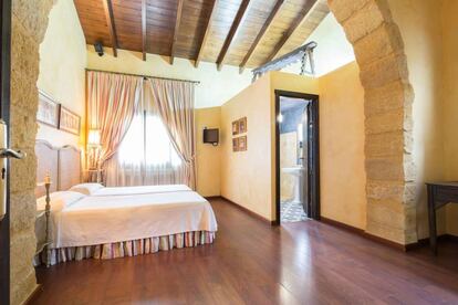Habitación de La Casona de Calderón, en Osuna (Sevilla).