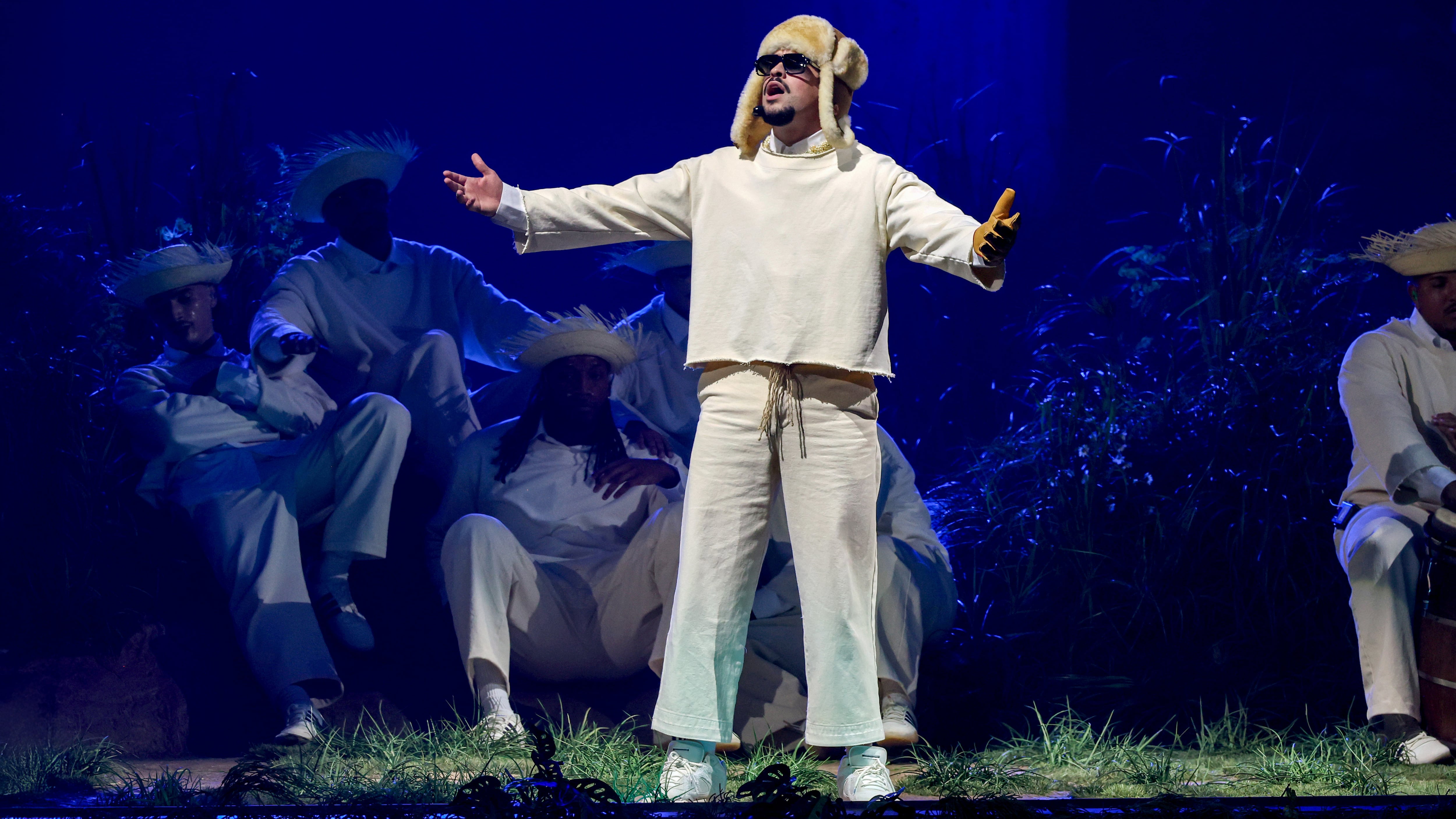 Benito se queda: Bad Bunny declara su amor a Puerto Rico en el arranque de sus 30 conciertos en la isla
