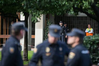 Agentes de la polic&iacute;a nacional.