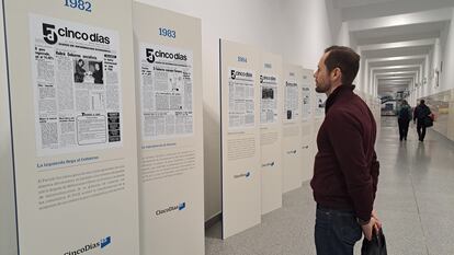 El Aeropuerto de Sevilla acoge la exposición de CincoDías sobre la historia económica de España