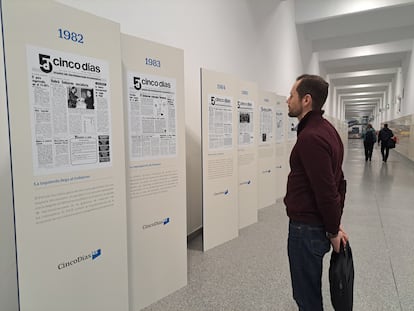 El Aeropuerto de Sevilla acoge la exposición de CincoDías sobre la historia económica de España