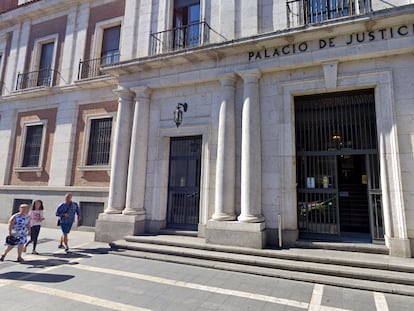 Fachada de la Audiencia Provincial de Valladolid en una imagen de archivo.