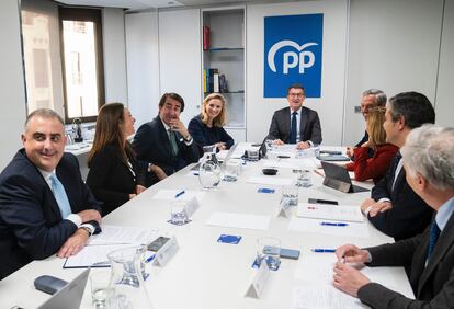 Reunión de Alberto Núñez Feijóo con los consejeros de Vivienda en las Comunidades Autónomas gobernadas por el PP.