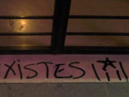 Pintada en la sede valenciana de UPyD