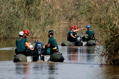 Búsqueda de víctimas en en la Albufera de Valencia este martes. 